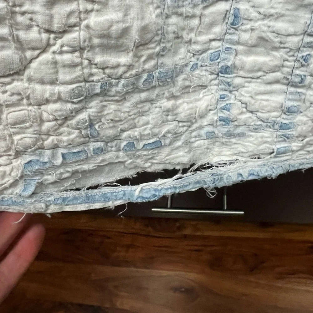 Cropped Vintage Quilt Top - Picture 7 of 7